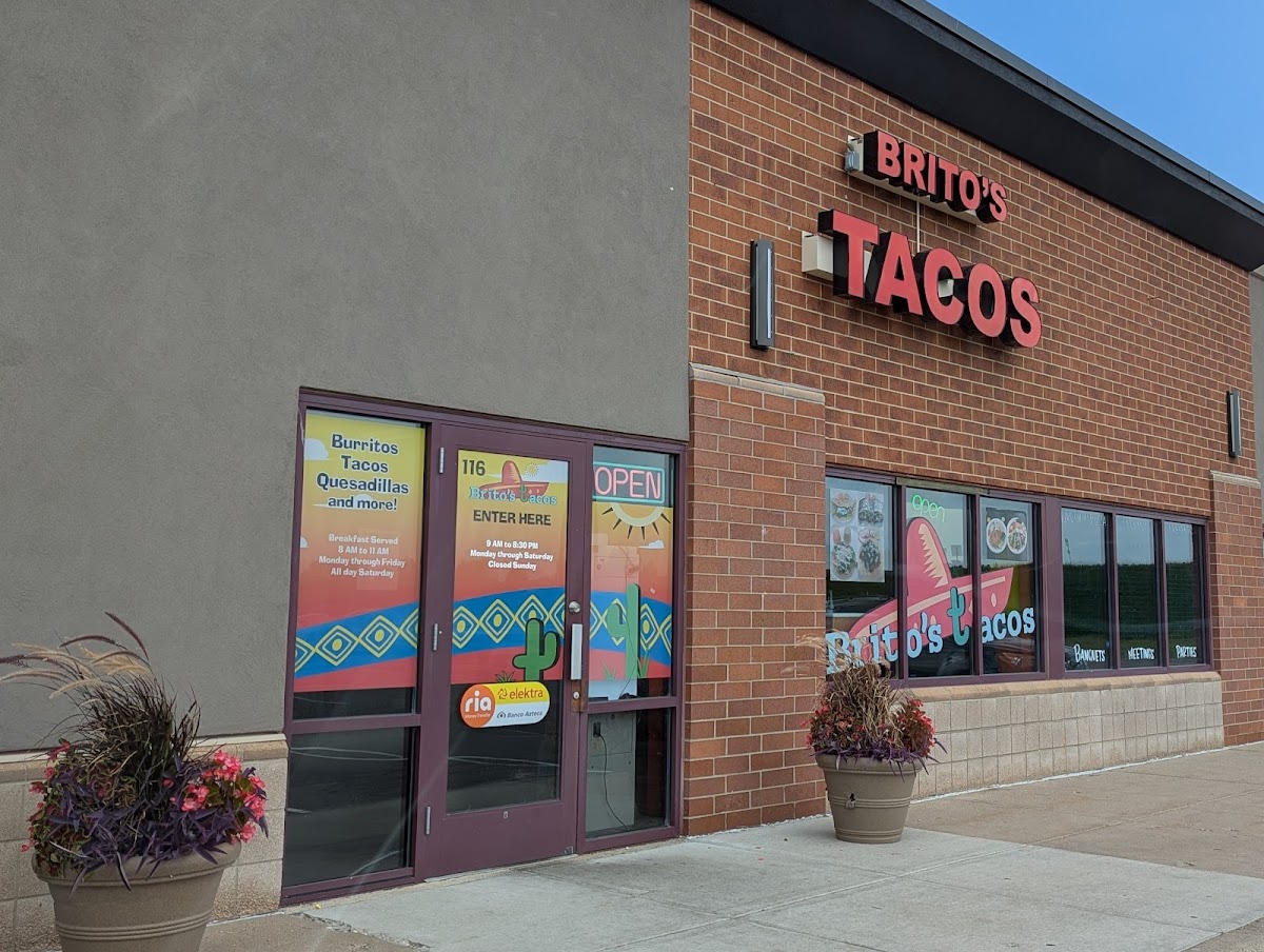 Britos Tacos El Sombrero (Mexican Restaurant)